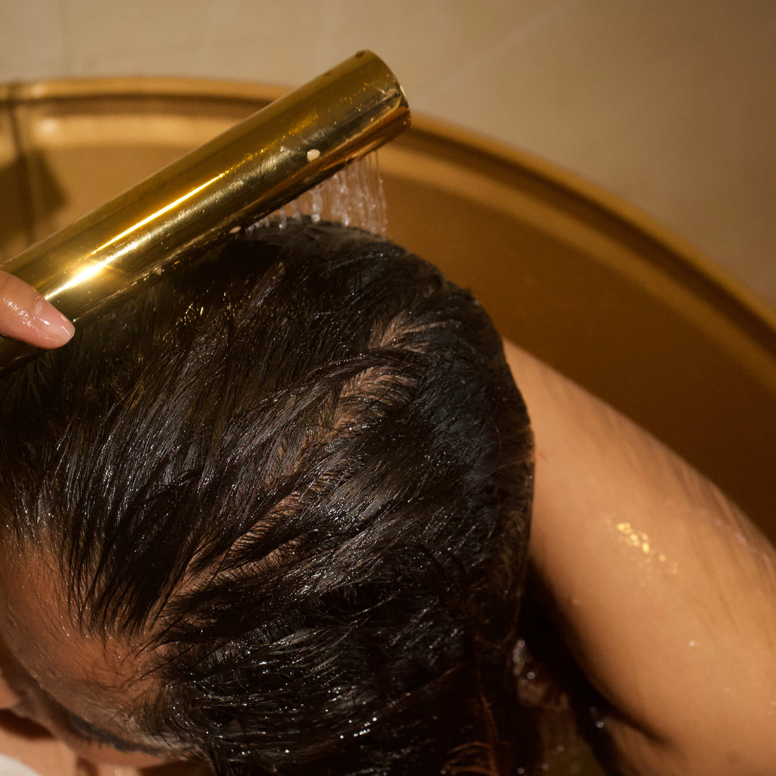SENSITIVE SCALP: Why Your Scalp Reacts to Everything